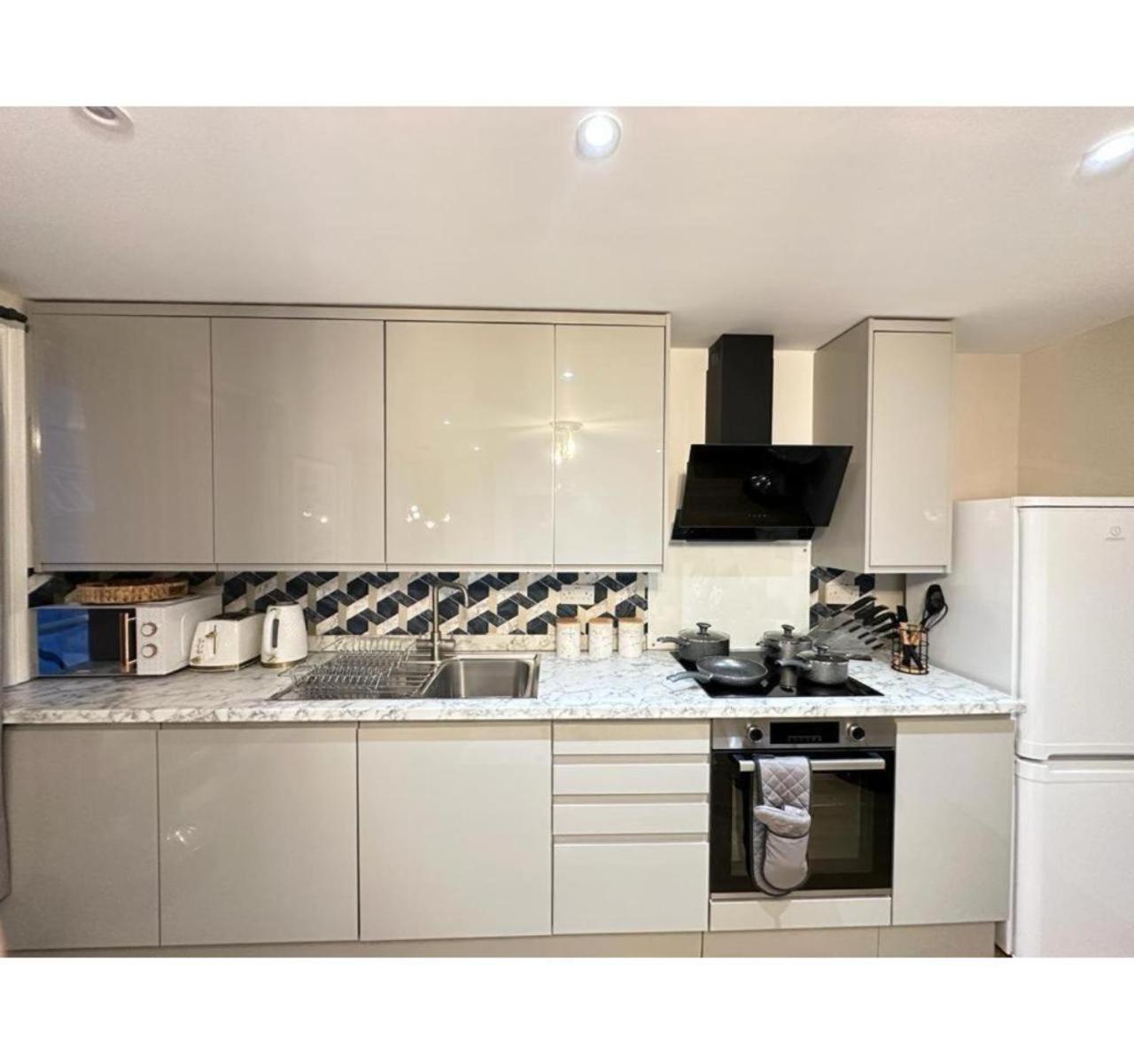 ロンドンF3- Gorgeous 1 Bed Flat Near Edgware Road Stationアパートメント エクステリア 写真
